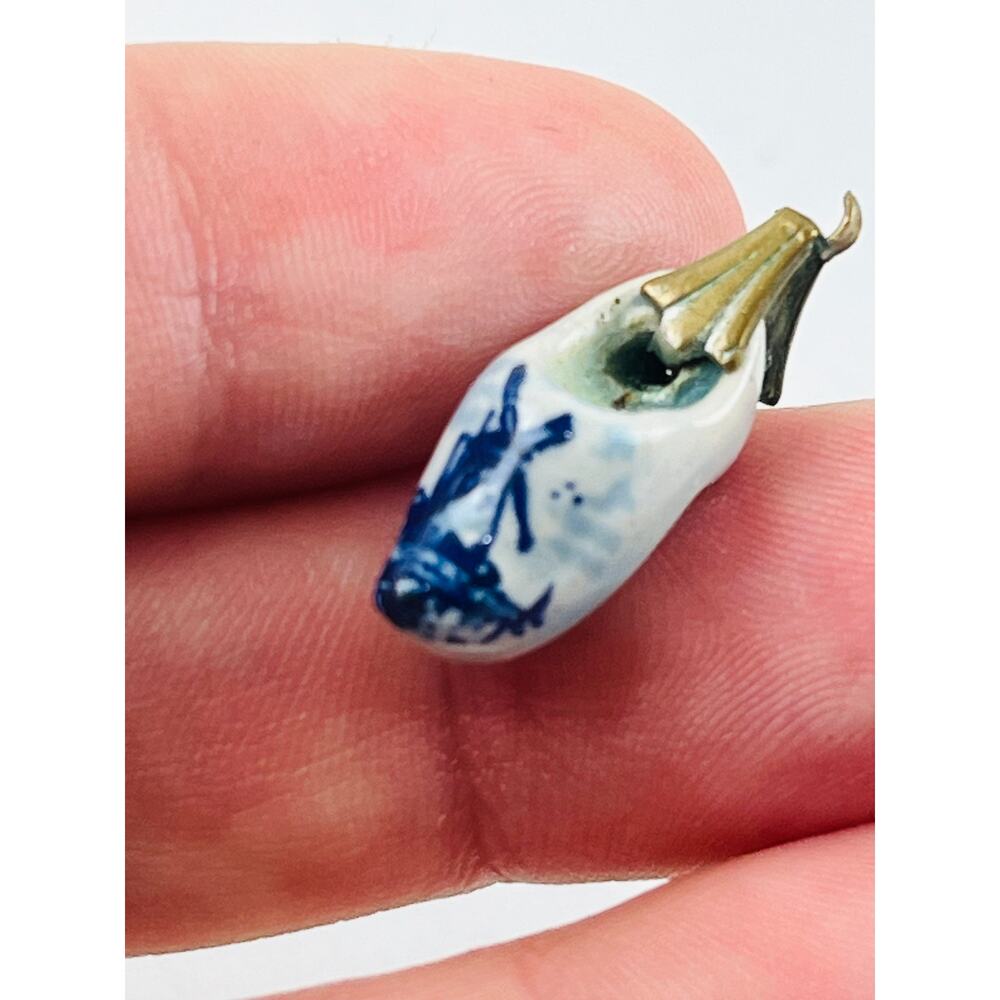 VTG Blue Dutch Shoe Clog Holland Amsterdam Charm Pendant Tiny Porcelain ? White - Picture 7 of 14